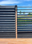Schutting_met_draaibarre_shutters