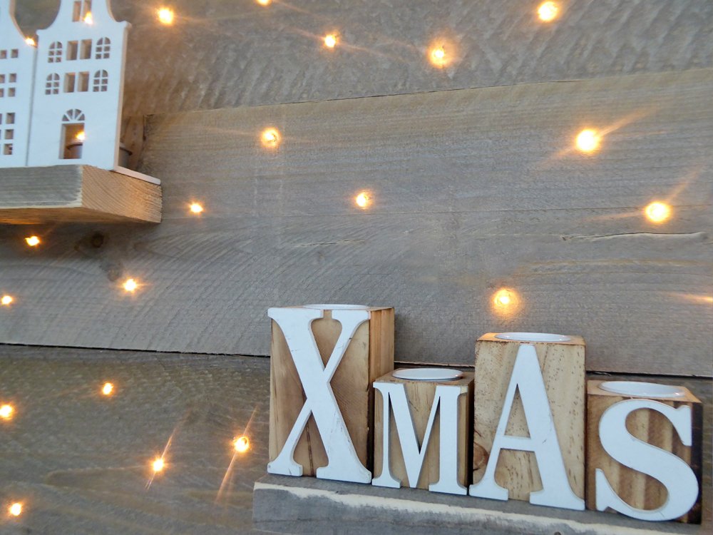 houten_kerstboom_met_led_lampjes_1