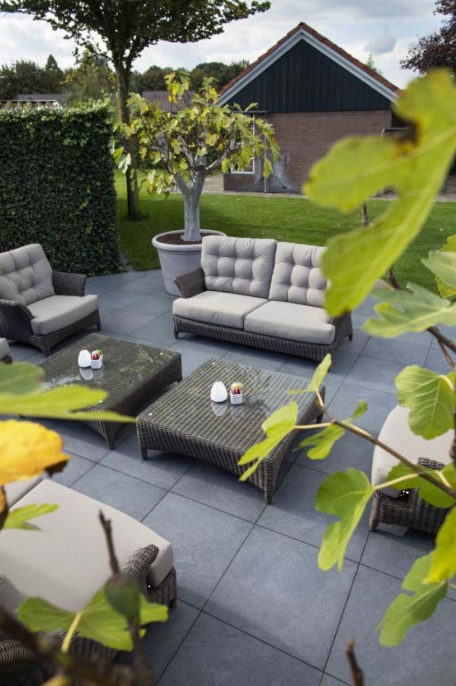 keramische_tegel_cera4line_imola_antraciet_80x80x4_cm_gardenlux