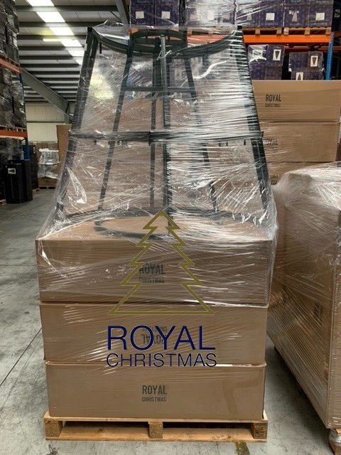 model_gigantische_kunstkerstboom_spitsbergen_pe_pvc_400_cm_pallets_1